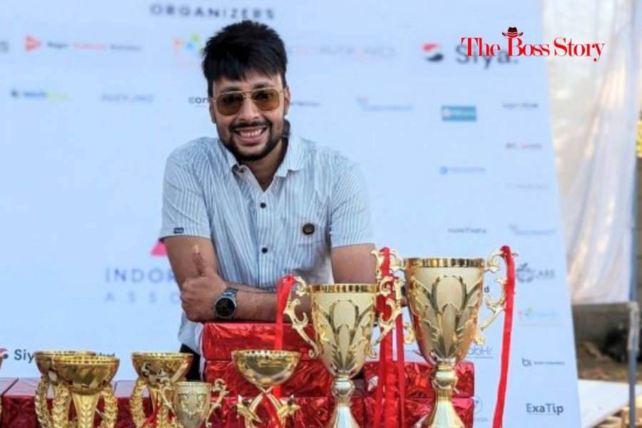 Shawez Shaikh, a Tech Field Entrepreneur Running a Web and Application Development Startup Expertising in E-commerce, Healthcare and Agriculture Sector